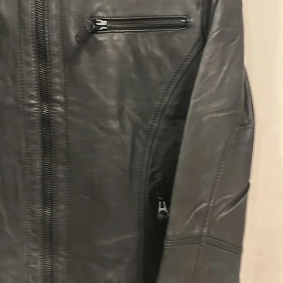 GQ Firenze-Italia Pure Leather short jacket! Classy, stylish, sassy!UK S/M! NWOT - Picture 9 of 16